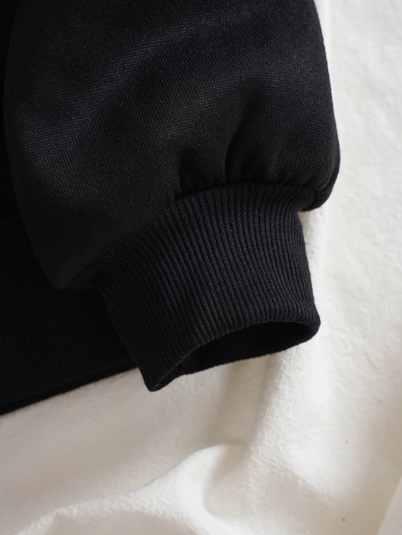 Heart-patterned hoodie