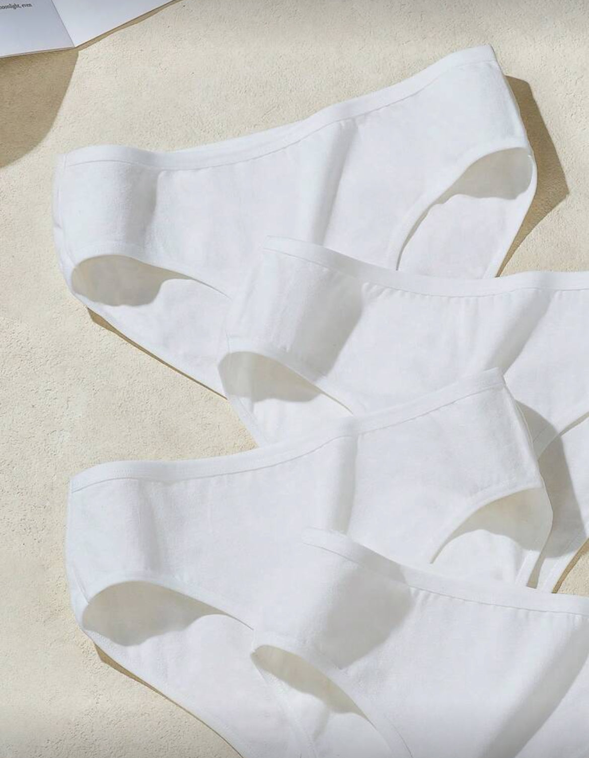 [95% Cotton] 4pcs/Pack White Cotton High Elasticity Breathable
Seamless Women's Briefs