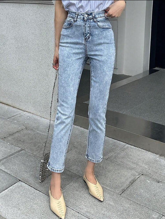 DAZY Ladies' Casual Slim Fit Denim Pants With Pockets Women
Jeans