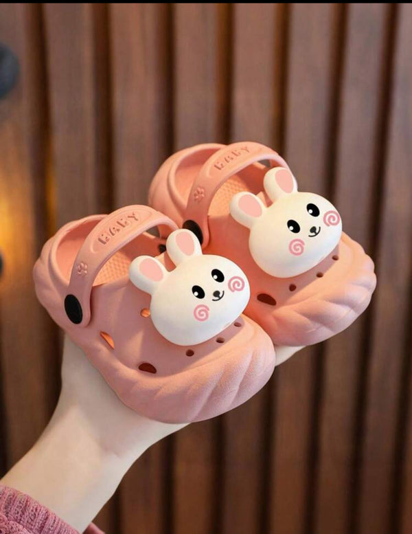 A Pair Of Summer New Cute Cartoon Bunny Children's Slippers With Soft Soles, Indoor And Outdoor Children's Clogs